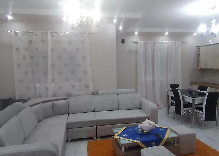 Holiday home Ymeri Munushtir